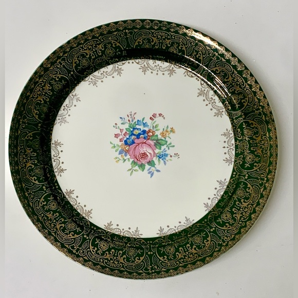 Vintage TAYLOR SMITH USA 22K Gold Trim 10” Dinner Plate 9532 - Picture 1 of 14